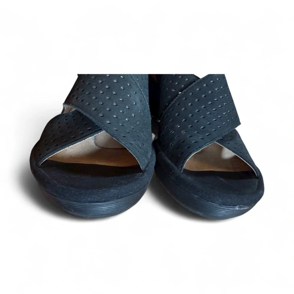 Clarks Women's Black Suede Wedge - Comfy Sandals - US Size 8.5 M